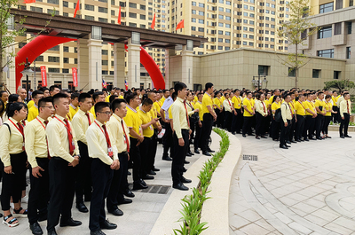 東辰祥瑞盛大啟動(dòng)經(jīng)紀(jì)人大會(huì)，攜手共進(jìn)共創(chuàng)房產(chǎn)新輝煌